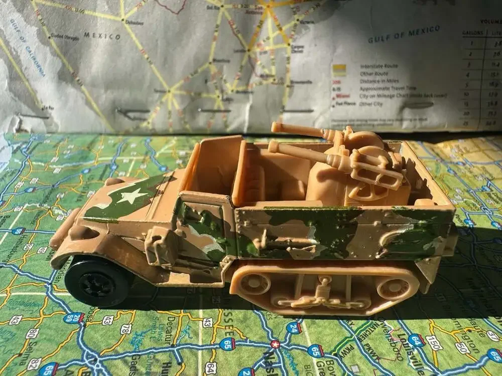 VINTAGE 1974 Hot Wheels Rrrumblers Gun Bucket Military Half-Track Tank Vehicle